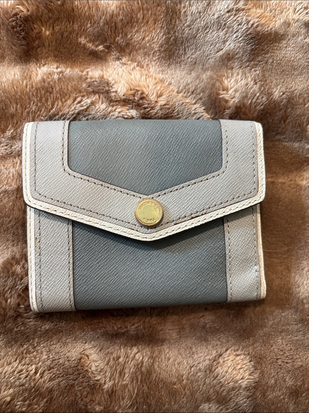 Michael Kors Compact Gray & Cream Women's Wallet - Gold Snap Closure